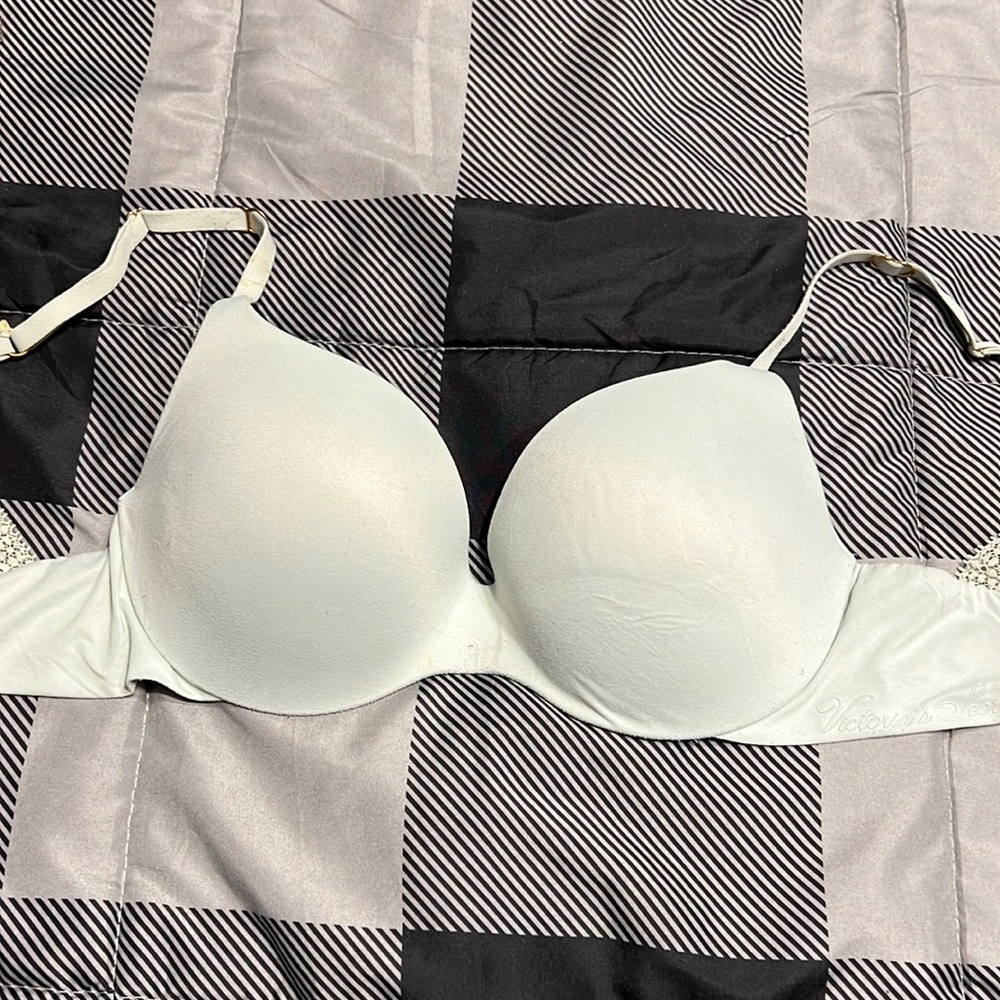 Victoria’s Secret push up bra